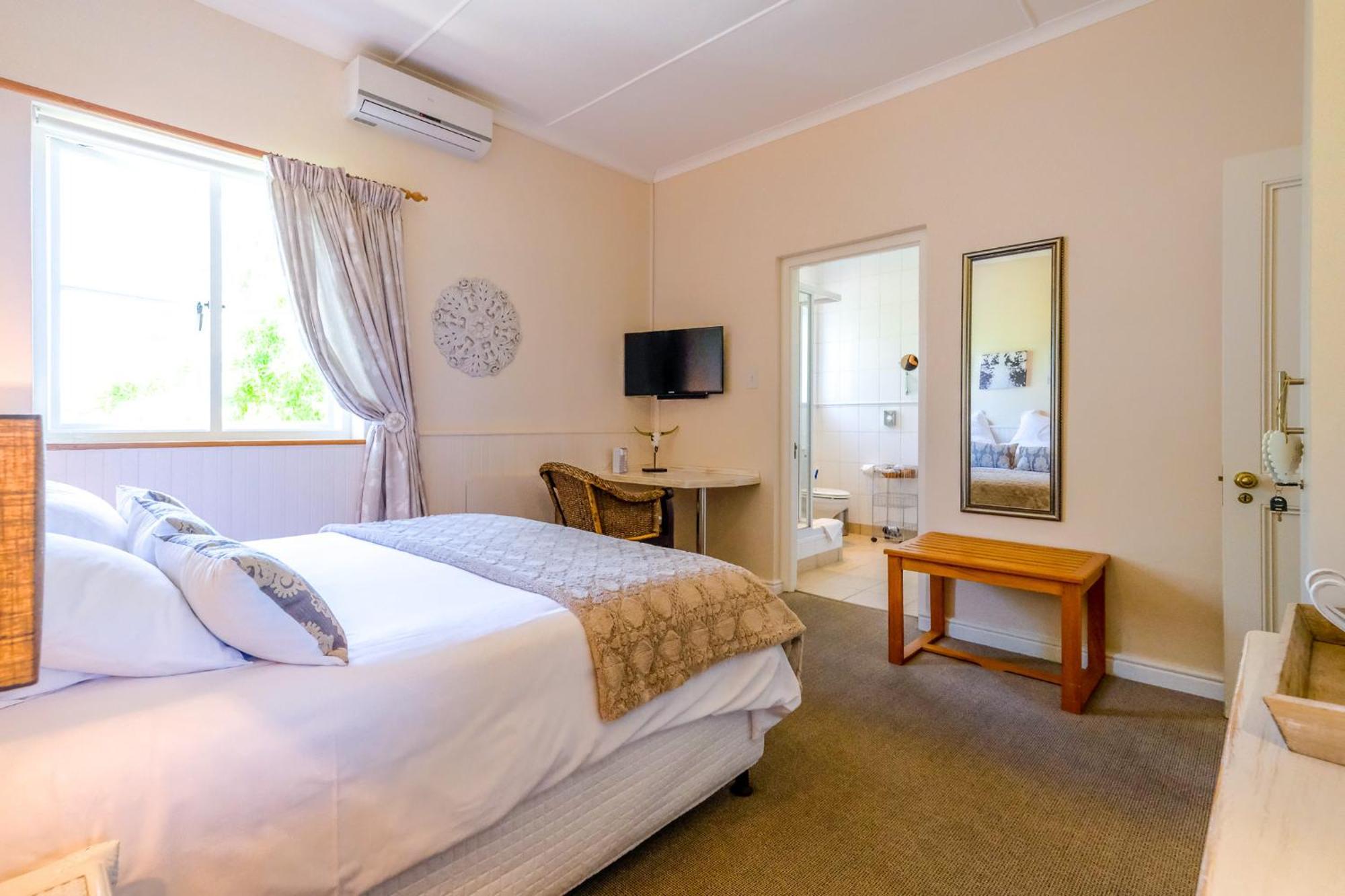 Oude Berg Guesthouse - 10 Caledon Street George Chambre photo