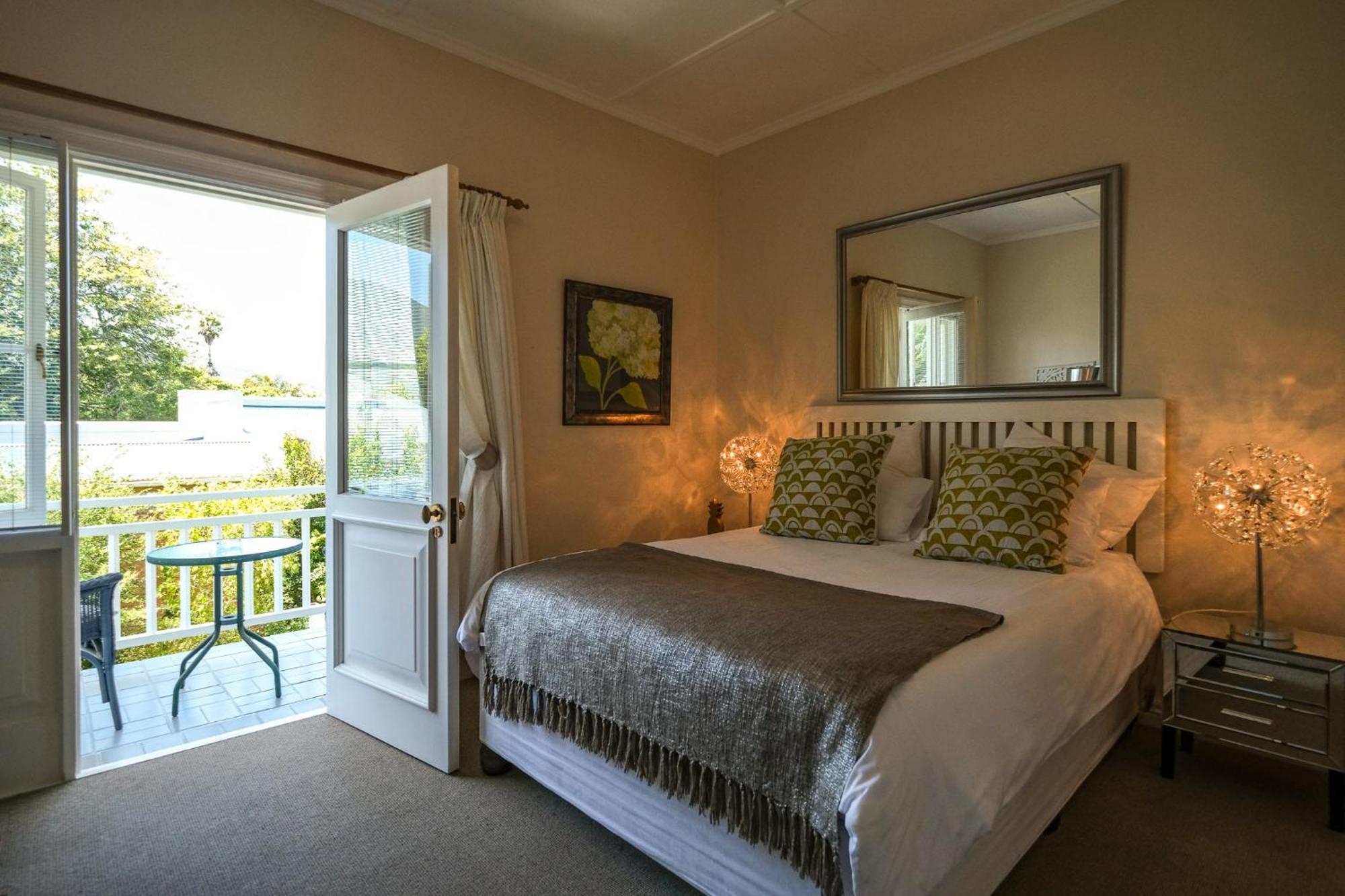 Oude Berg Guesthouse - 10 Caledon Street George Chambre photo